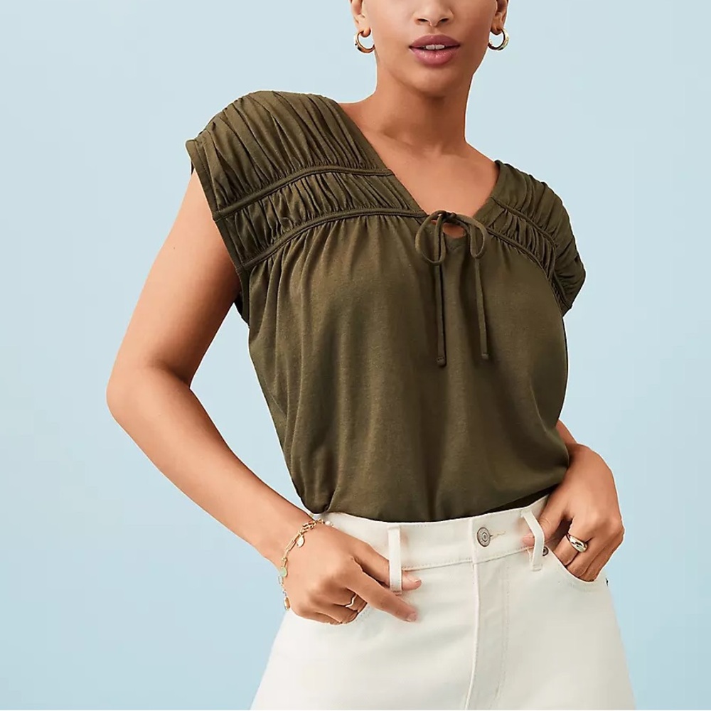 LOFT Olive Green Ruched V-Neck Tie Front Sleeveless Knit Top Medium
